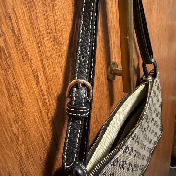 NWT Dooney & Bourke Mini Black and Gray Canvas Women's Clutch Bag Purse - Picture 3 of 10